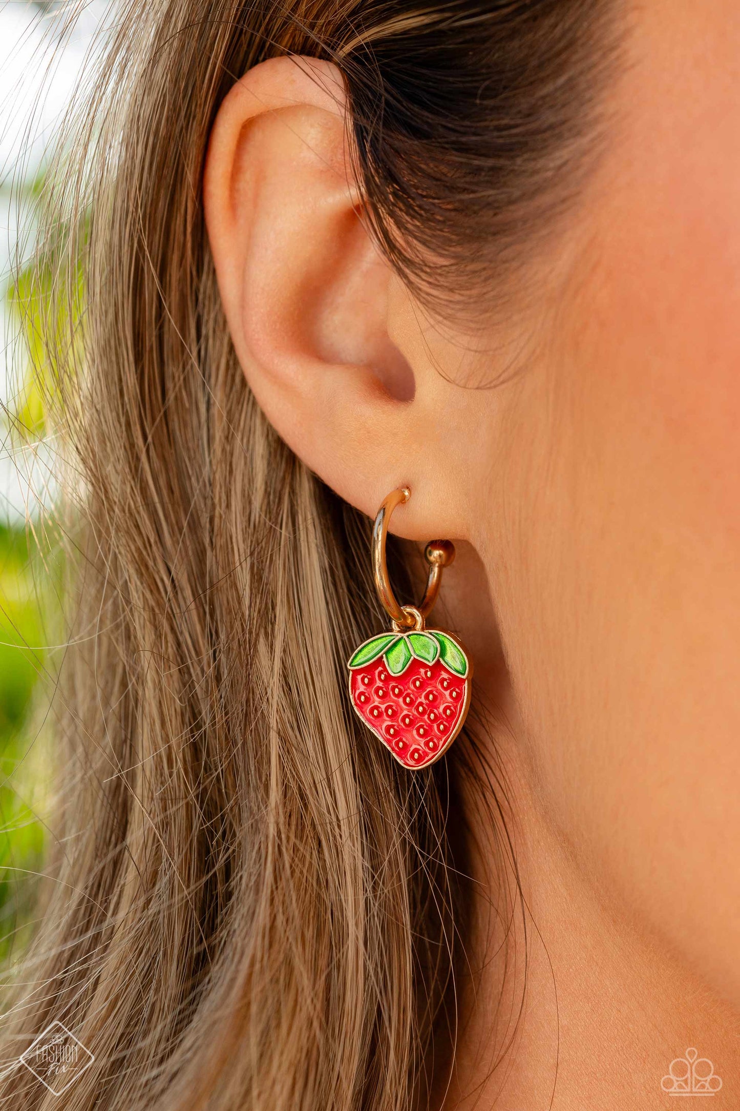 Paparazzi Accessories - Fashionable Fruit - Gold Earrings March 2024 Fashion Fix