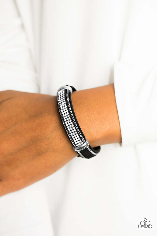 A Walk In The SPARK - Black Bracelet - TheMasterCollection