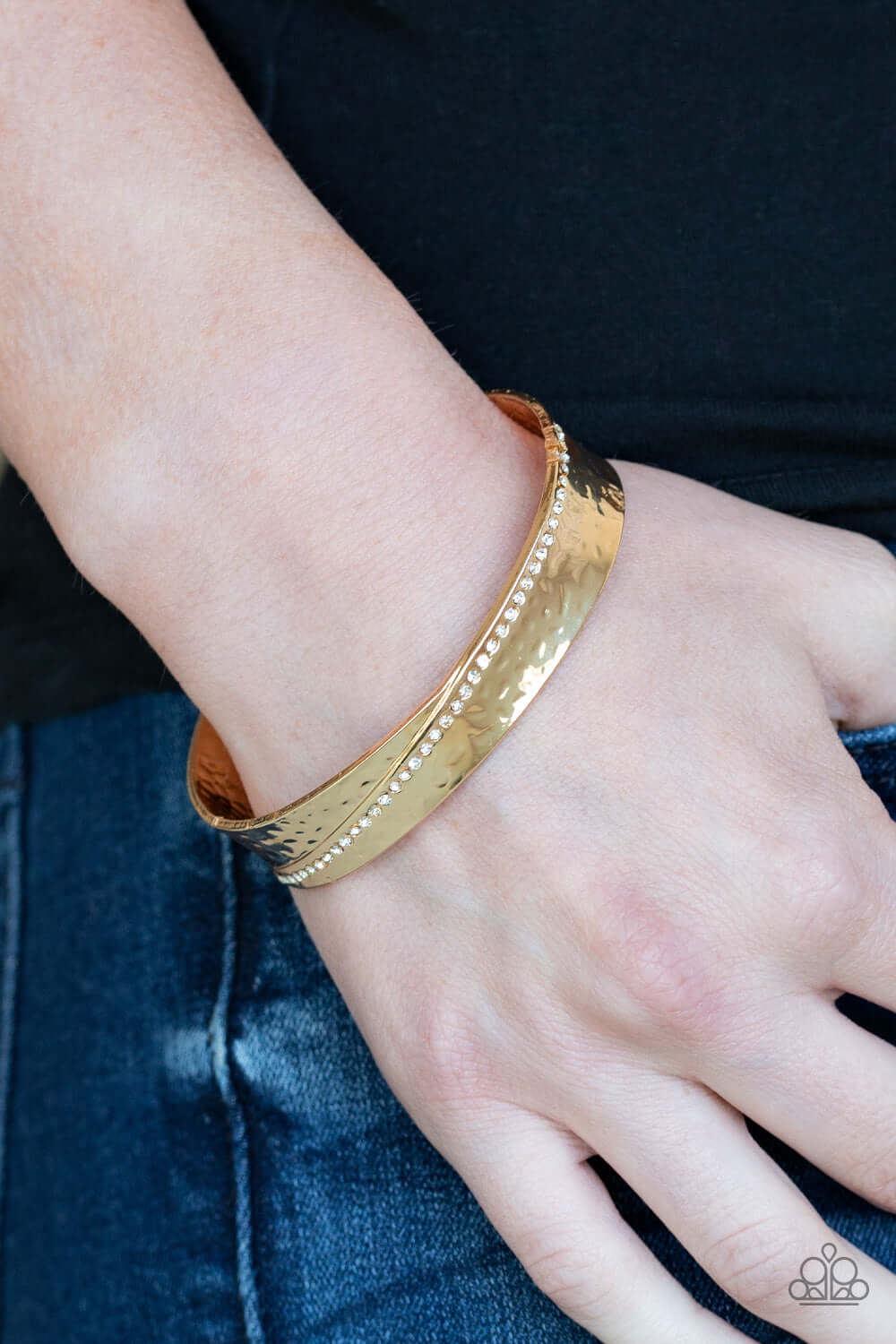 Bring The Bling - Gold Bracelet - TheMasterCollection