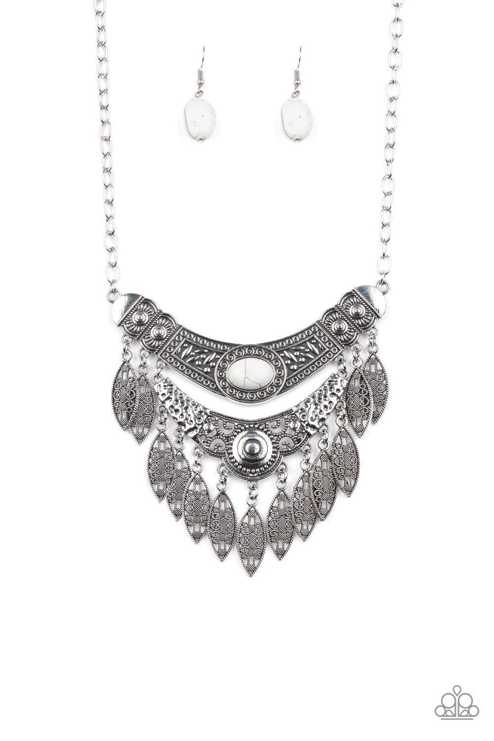 Paparazzi Accessories  - Island Queen - #N150 White Necklace