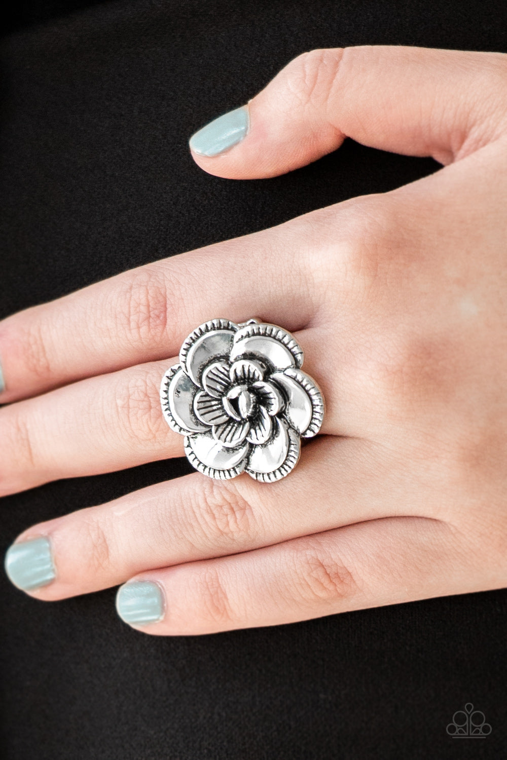 Paparazzi Accessories - FLOWERBED and Breakfast - Silver Ring