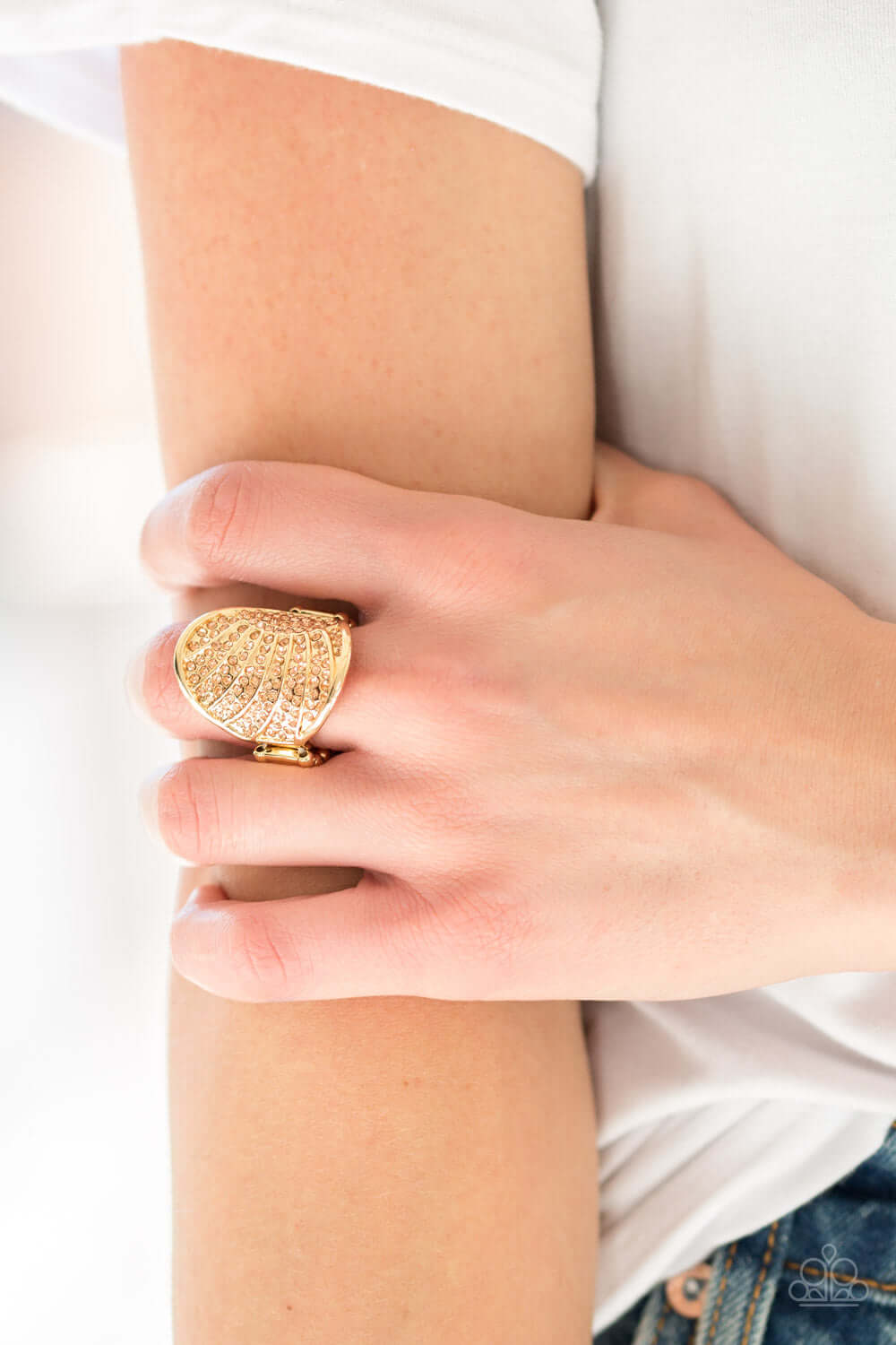 Dazzle Daze - Gold Ring - TheMasterCollection