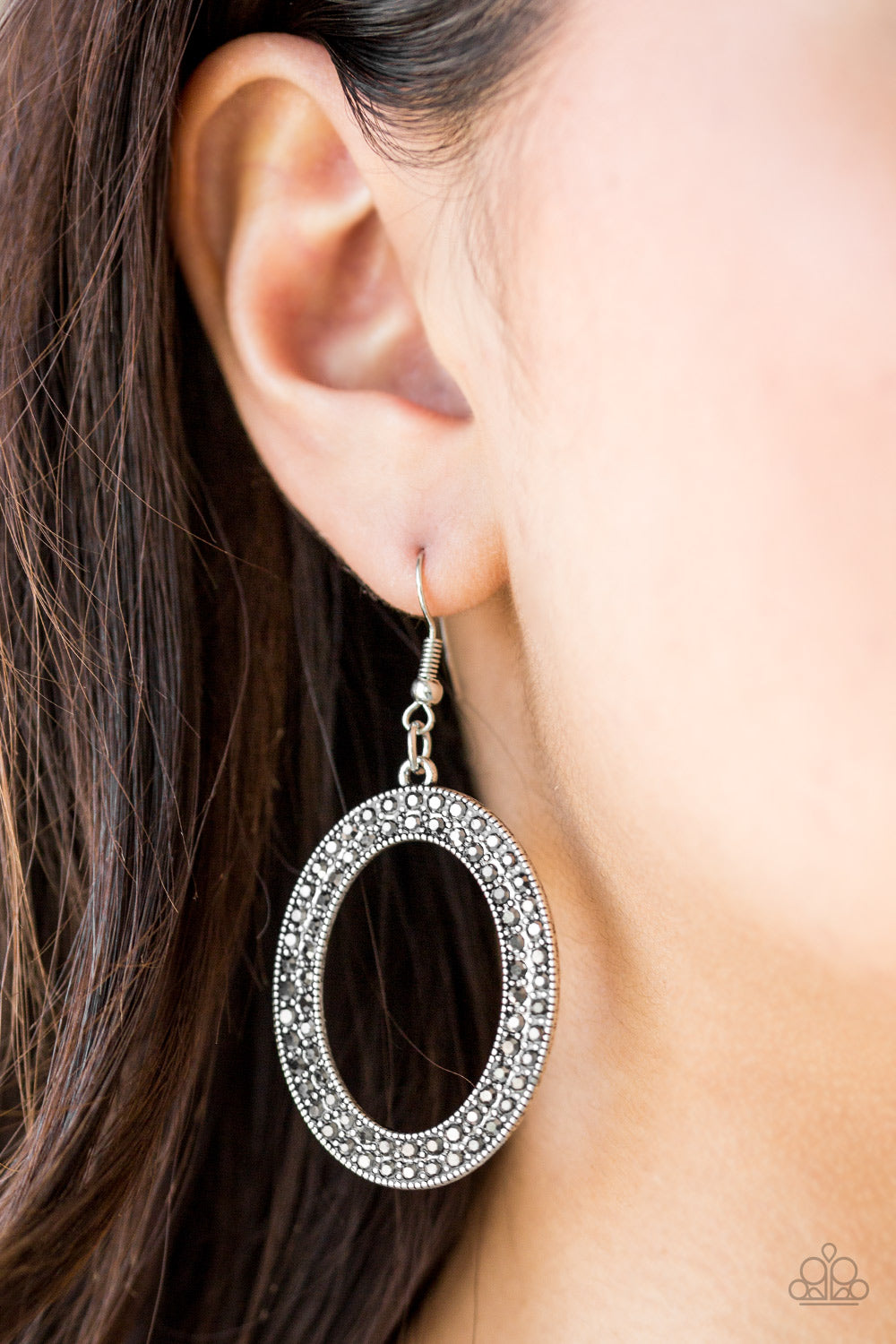 Go Down In Glitter Silver Earrings - TheMasterCollection