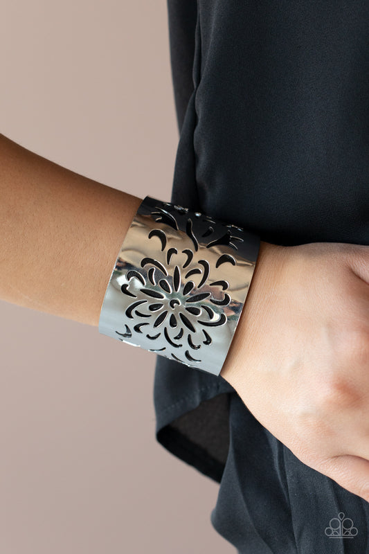 Paparazzi Accessories - Get Your Bloom On #B420 - Black Bracelet