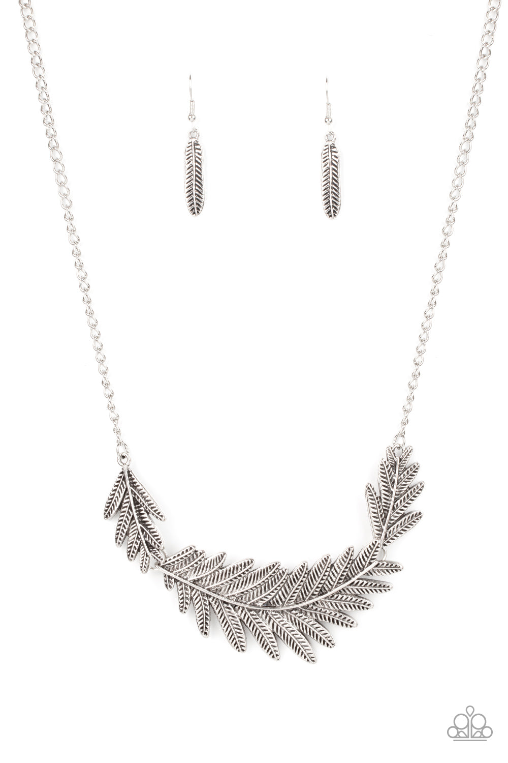 Paparazzi Accessories - Queen of the QUILL #N661 - Silver Necklace