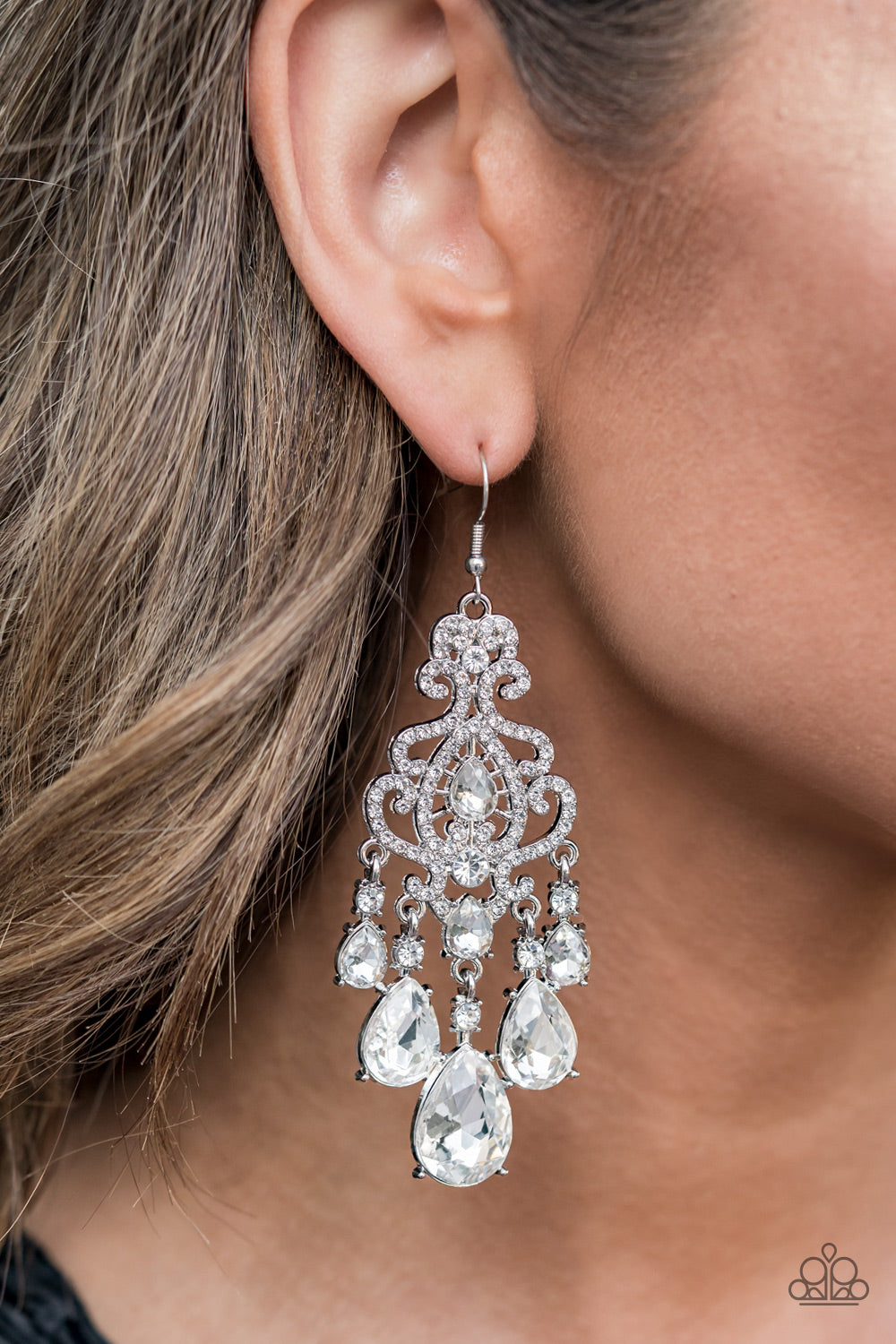 Paparazzi Accessories - Queen Of All Things Sparkly - #E383 White Earrings