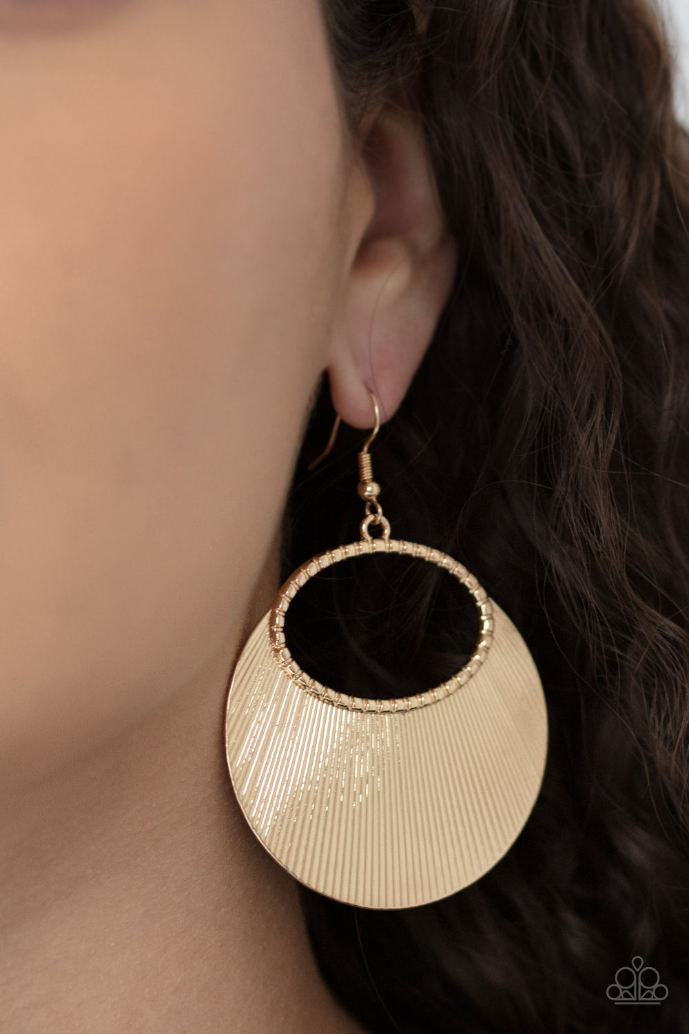 Paparazzi Accessories - Fan Girl Glam #E477 - Gold Earrings