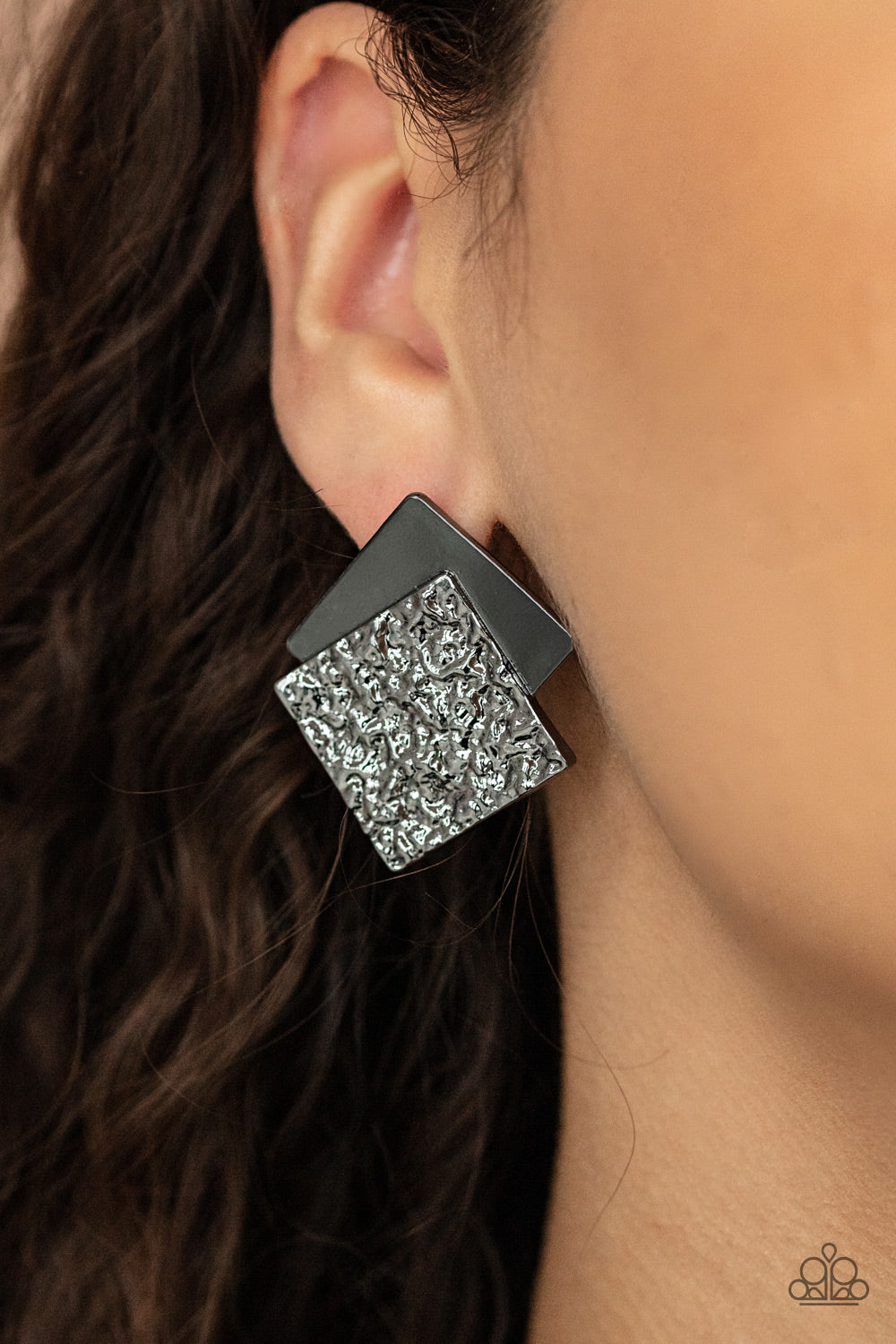 Paparazzi Accessories - Square With Style #E480 - Black Earrings