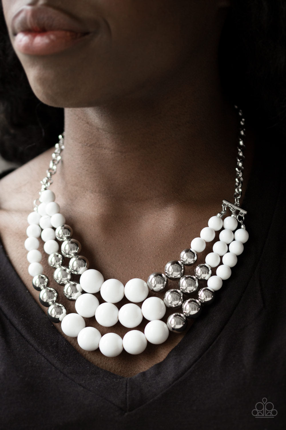 Paparazzi Accessories  - Dream Pop - #N145 White Necklace