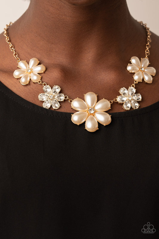 Paparazzi Accessories - Fiercely Flowering #N776 - Gold Necklace