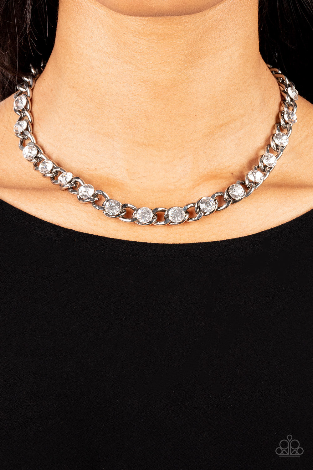 Paparazzi Accessories - Major Moxie #N440 Peg - White Necklace