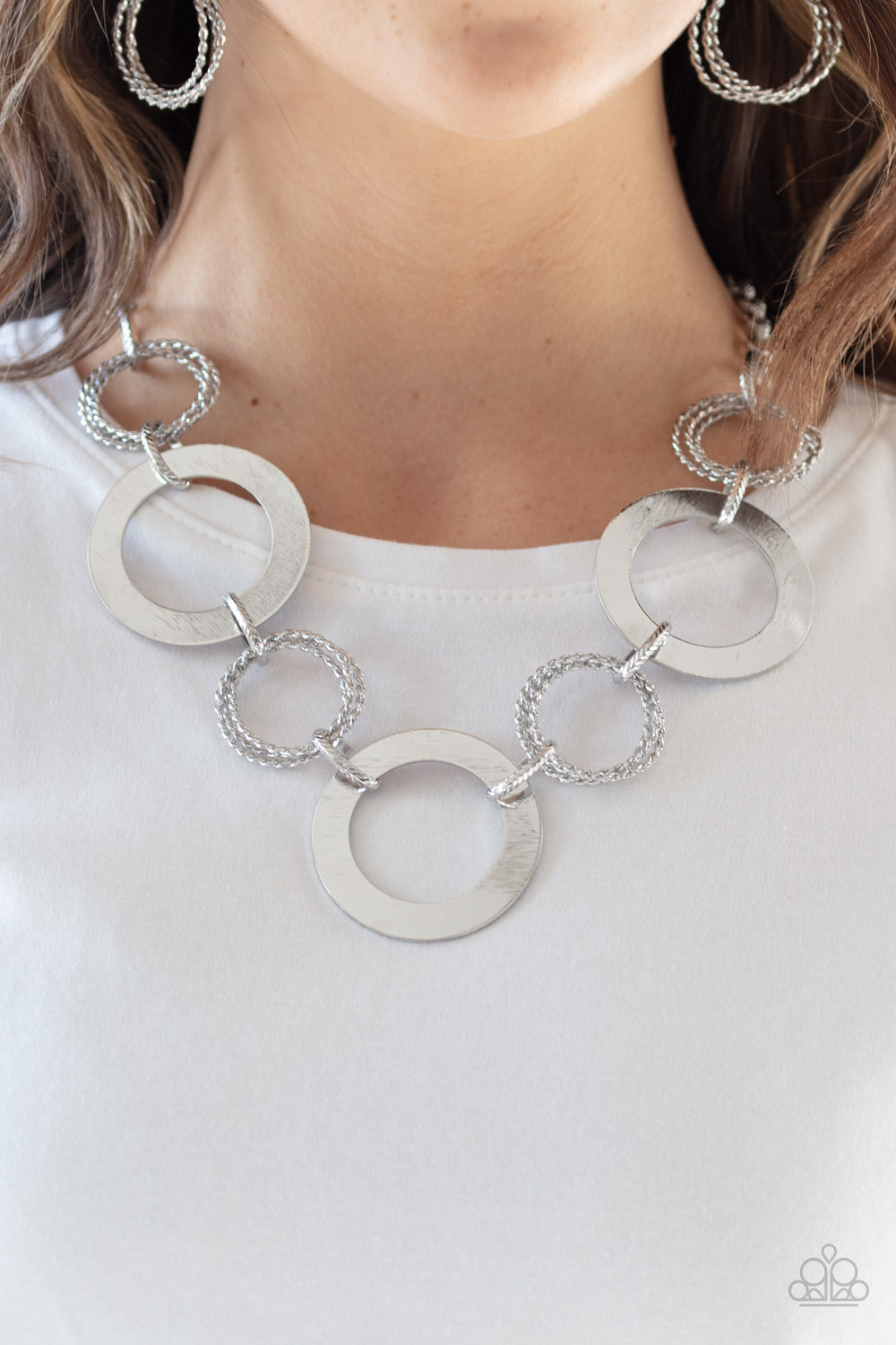 Paparazzi Accessories - Ringed in Radiance - Silver Necklace