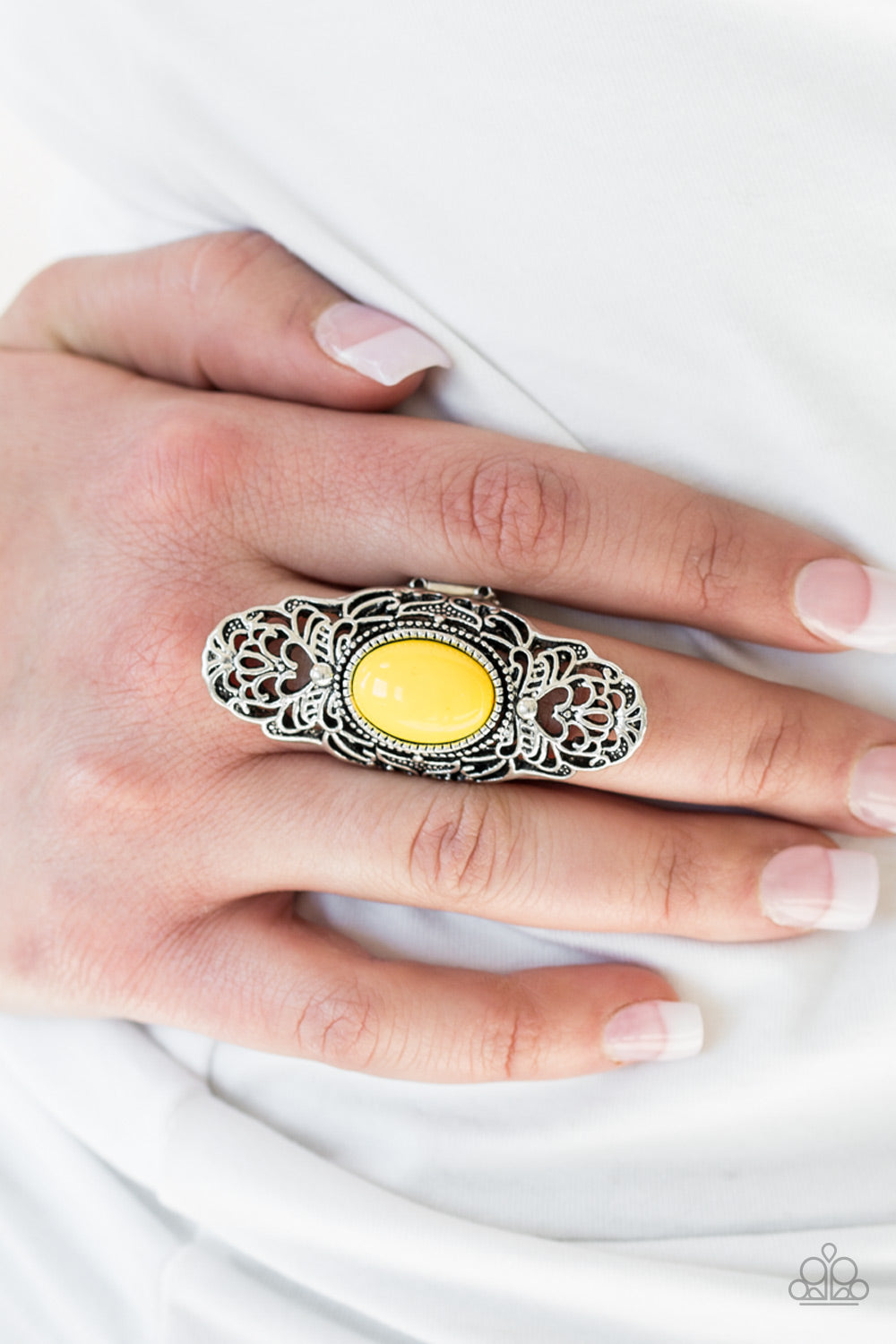 Flair for the Dramatic - Yellow Ring - TheMasterCollection