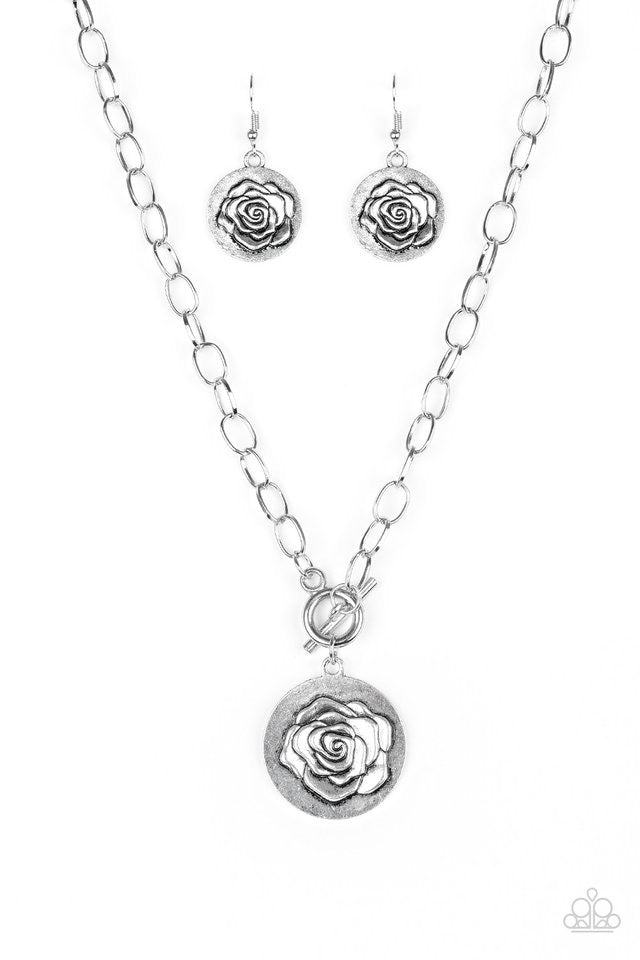 Paparazzi Accessories - Beautifully Belle - Silver Necklace - TheMasterCollection