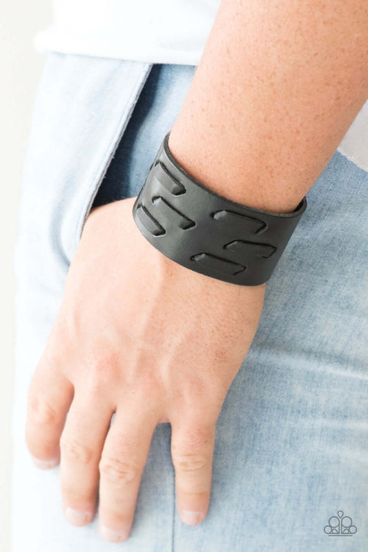 Paparazzi Accessories  - Be Your Own HUNTSMAN  #B368 Case 5 - Black Urban Bracelet