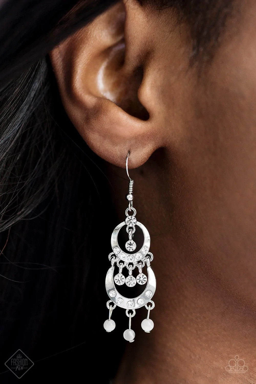 Paparazzi Accessories  - Mainstage Meet and Greet #L200 - White Earrings