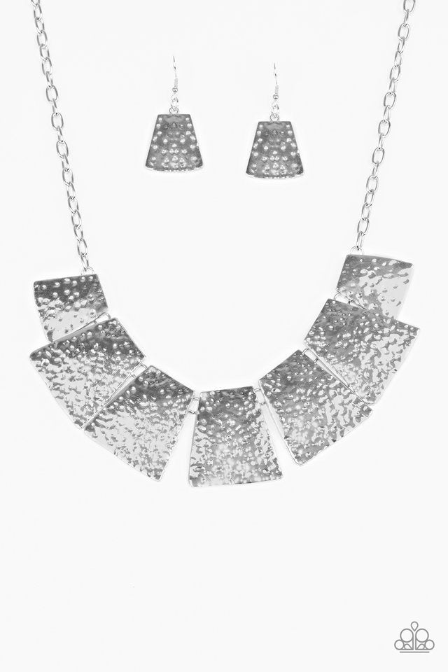 Paparazzi Accessories  - Here Comes The Huntress #N239 Box 3 -  Black Necklace