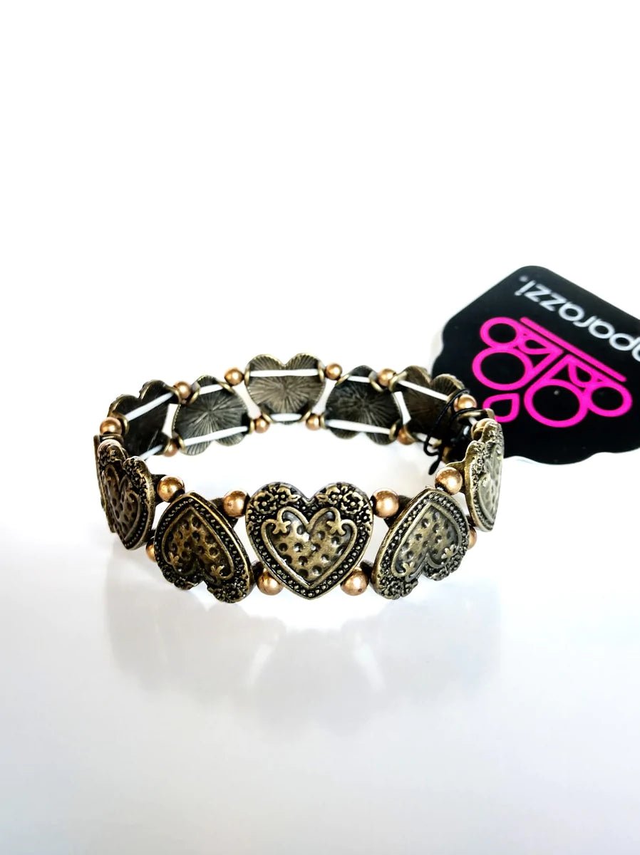 Paparazzi Accessories  - Rustic Heartthrob #B705 - Brass Bracelet